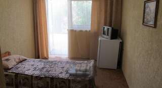 Гостиница Guest house Anchor Межводное Стандартный двухместный номер с 1 кроватью или 2 отдельными кроватями и видом на море-3
