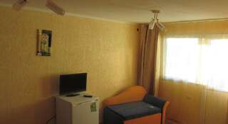 Гостиница Guest house Anchor Межводное Стандартный двухместный номер с 1 кроватью или 2 отдельными кроватями и видом на море-2